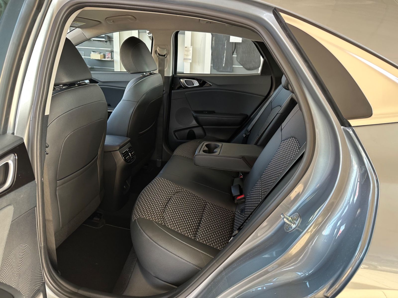 Kia XCEED 1.5T DCT7 Spirit - Samsaru's Car Outlet