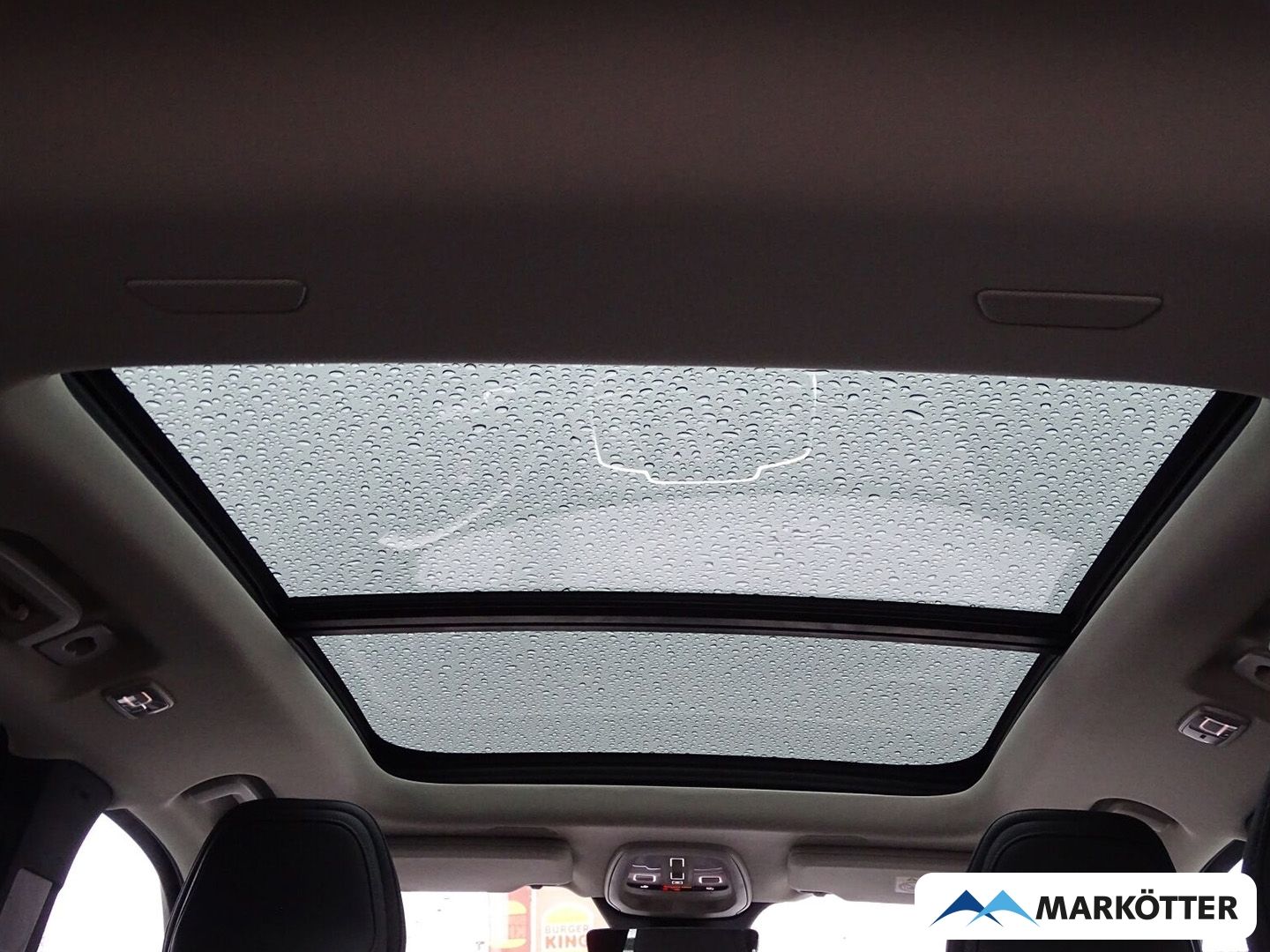 Volvo XC90 Plus Dark Recharge Plug-In Hybrid AWD 7-Sit