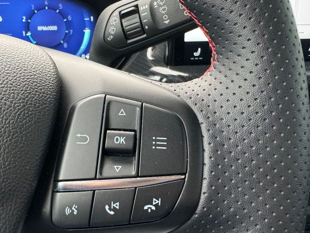 Ford Focus 1.0 Turnier ST-Line X | ACC | LED | SHZ