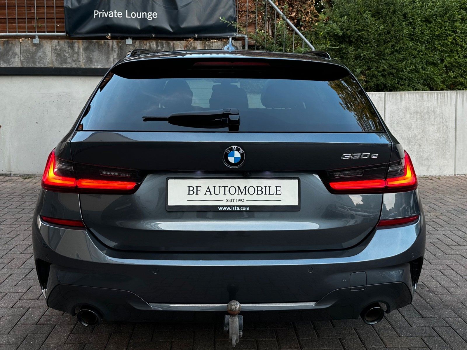BMW 330e M Sport Shadow - Samsaru's Car Outlet