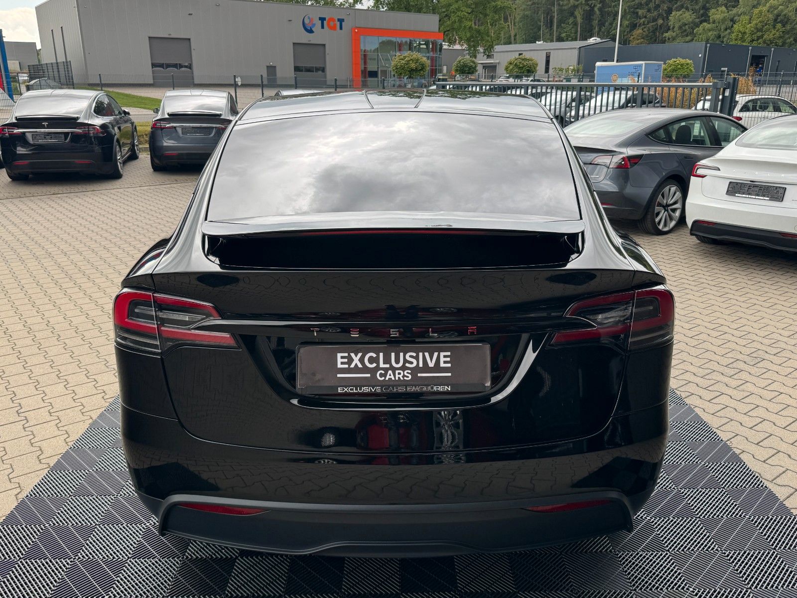 Tesla MODEL X PALLADIUM |  HW 4 USS | 6 SEATER |
