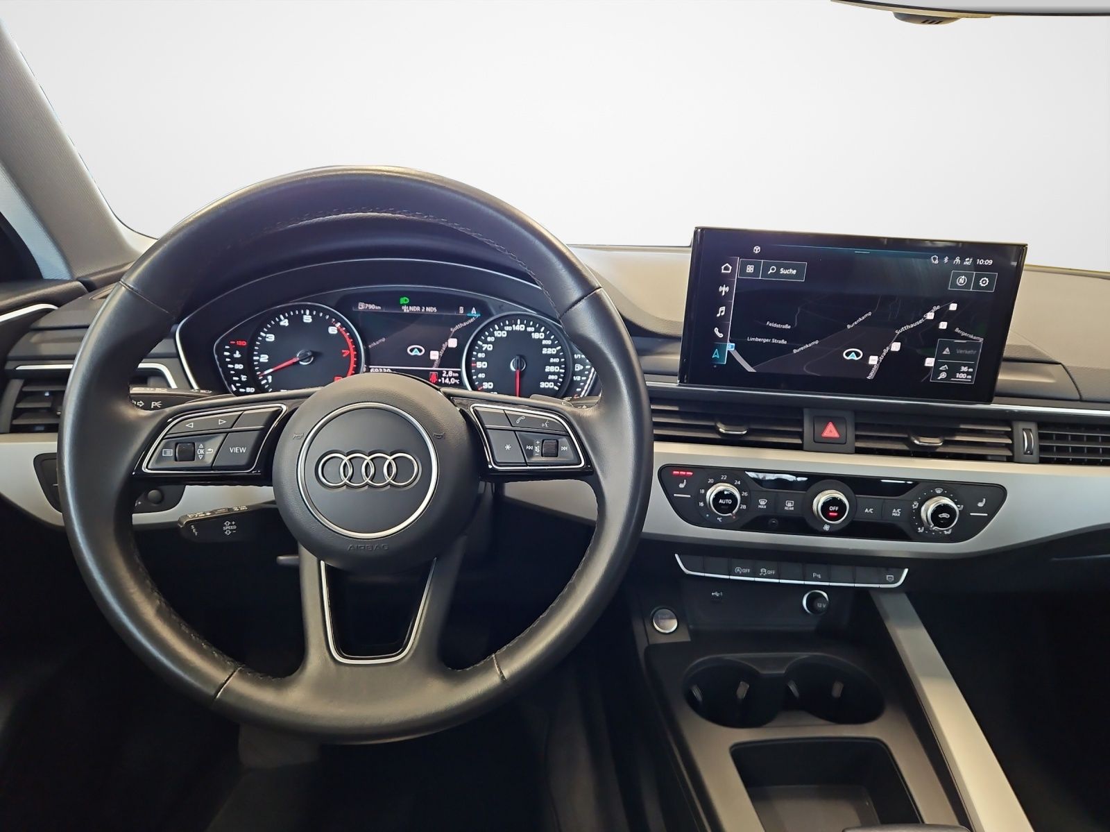 Audi A4 Avant 35 TFSI S tronic - Samsaru's Car Outlet