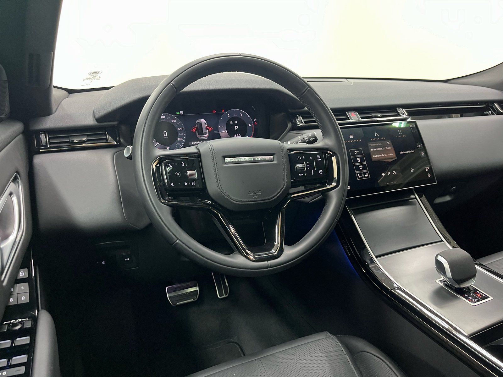 Range Rover Velar D300 Dynamic HSE - Samsaru's Car Outlet