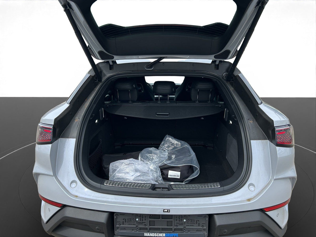 BYD Sealion 7