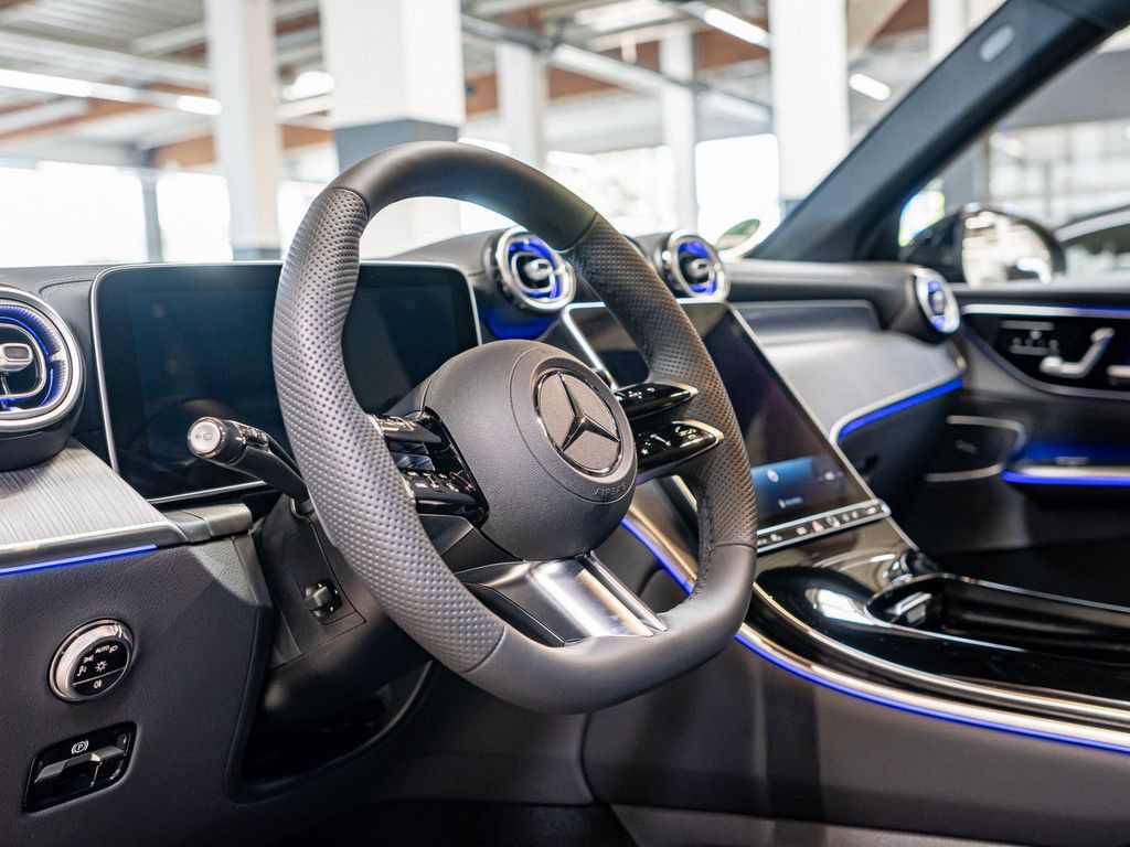Mercedes-Benz GLC 220 d 4M Edition AMG AHK Distr. LED Pano Nav