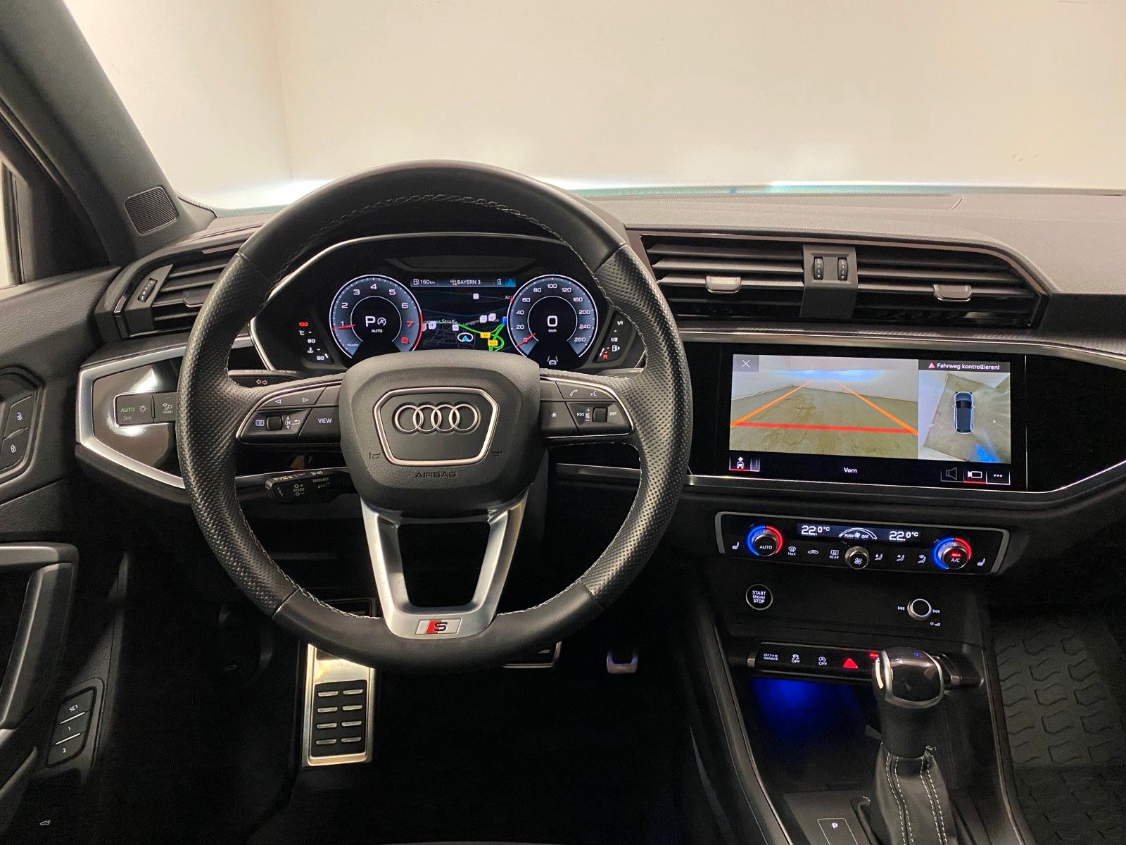 Audi Q3 45 TFSI quattro 2xS line+Matrix+Standhzg+360°