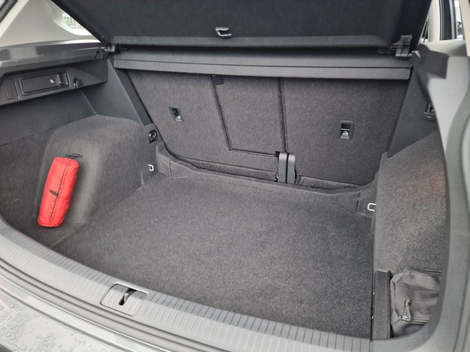 Volkswagen Tiguan 1.5-TSI Comfortline - Samsaru's Car Outlet