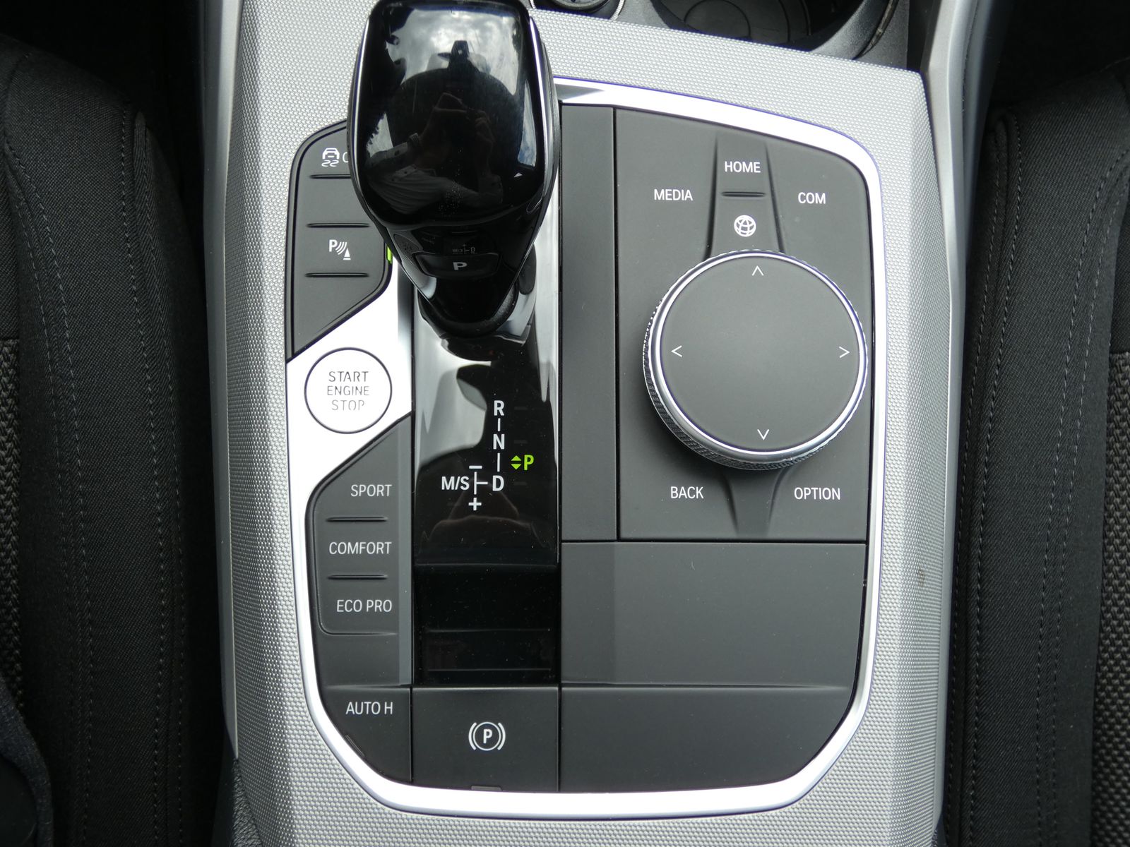 BMW 318d Touring Advantage - Samsaru's Car Outlet