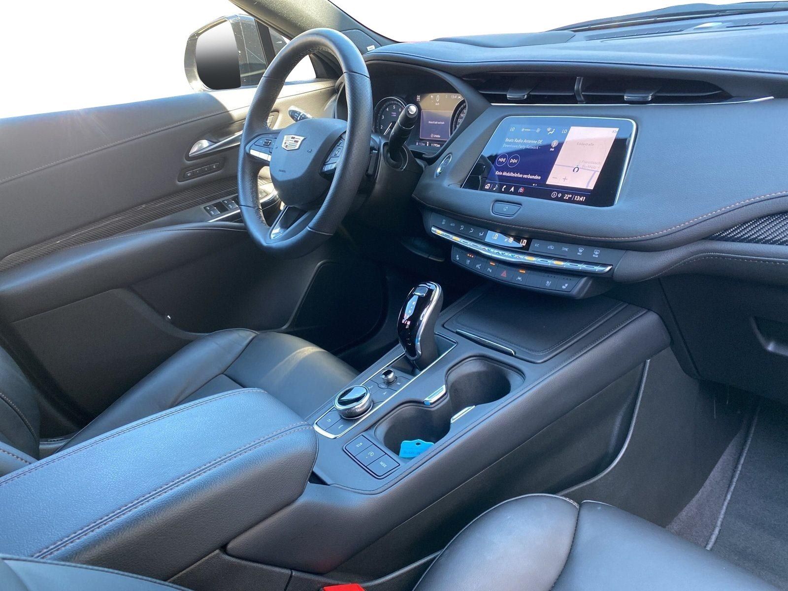 Cadillac XT4 2.0 T Sport AWD AHK+360 Kamera+Navi