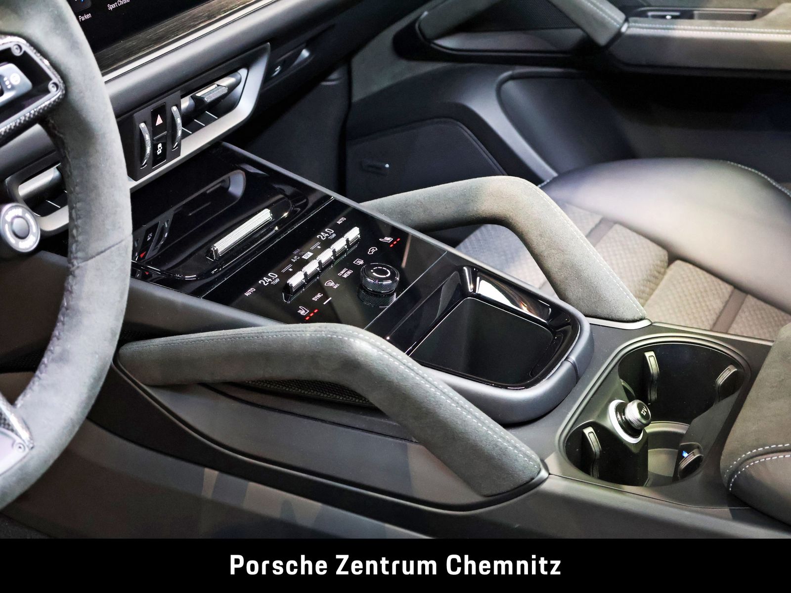 Porsche Cayenne GTS HA-Lenkung;Chrono;Head-Up;Pano