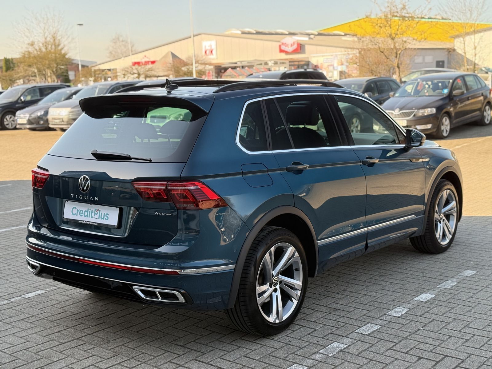 Volkswagen Tiguan R-Line 4-Motion,Pano,AHK,R-Kam,Matrix,ACC
