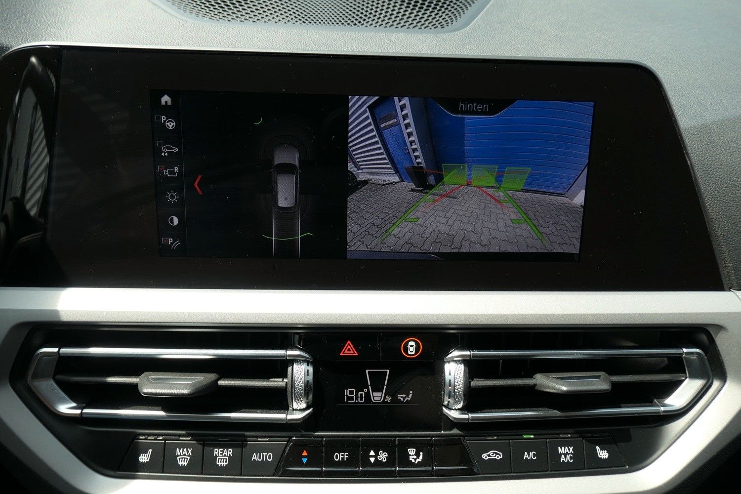 BMW 318 i Touring - Samsaru's Car Outlet