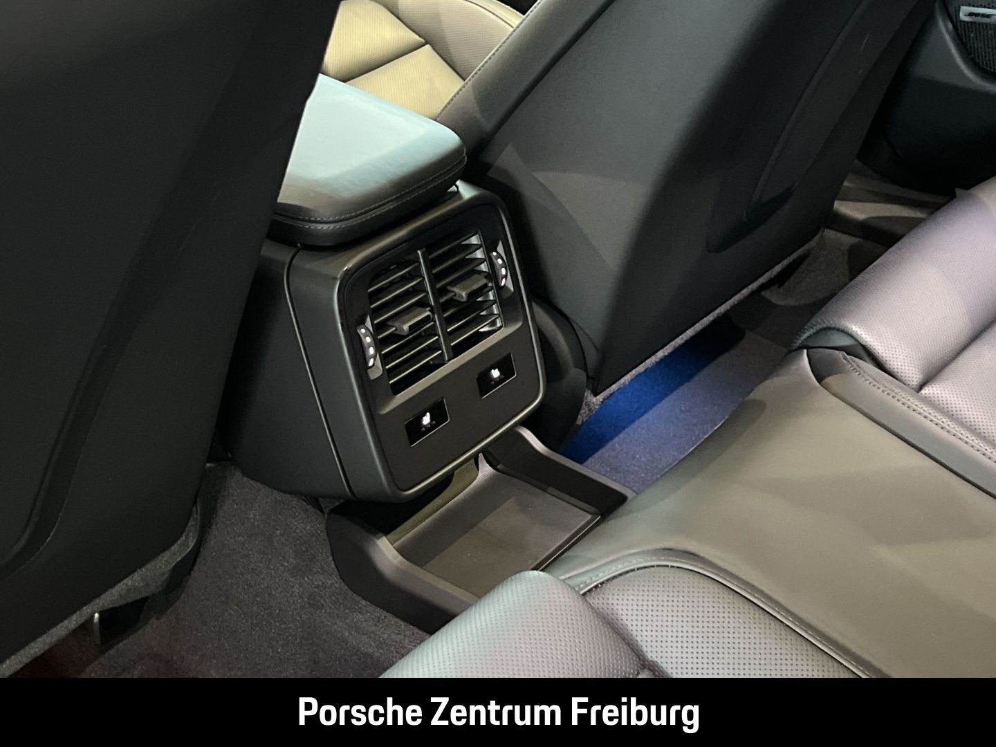 Porsche Taycan 4S Cross Turismo LED-Matrix InnoDrive