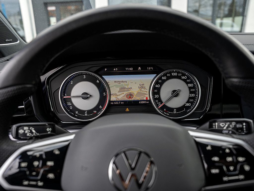 Volkswagen Touareg 3.0 V6 TDI R-Line - Samsaru's Car Outlet