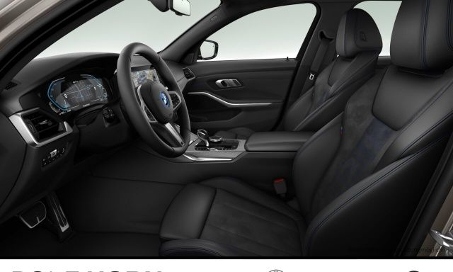 BMW 330e xDrive Touring M Sportpaket - Samsaru's Car Outlet