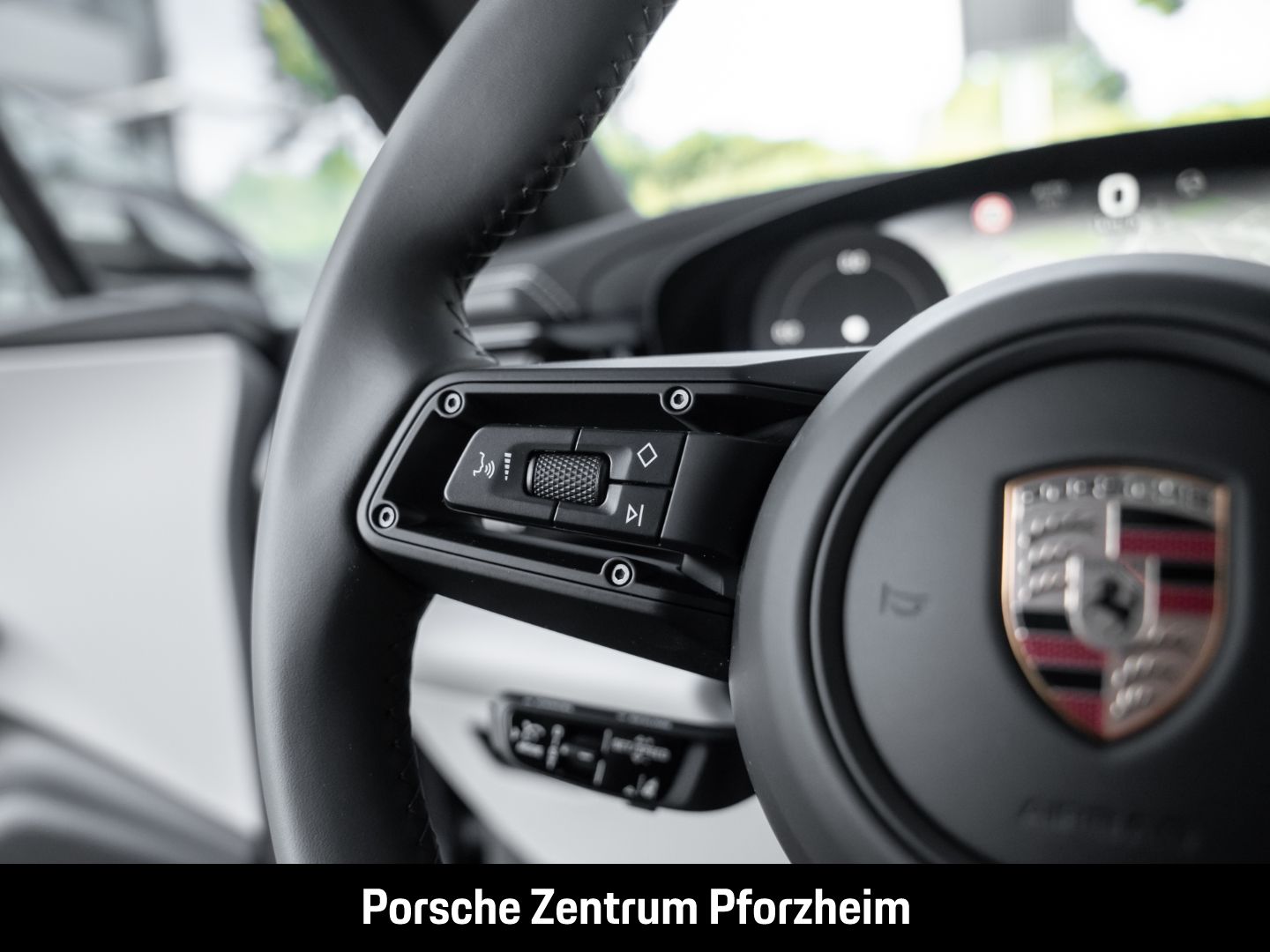 Porsche Macan 4S BOSE Surround-View Abstandstempomat LED