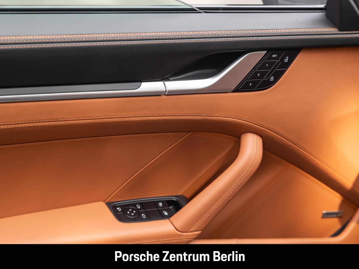 Porsche 992 911 Targa 4 GTS BOSE Sportabgasanlage LED