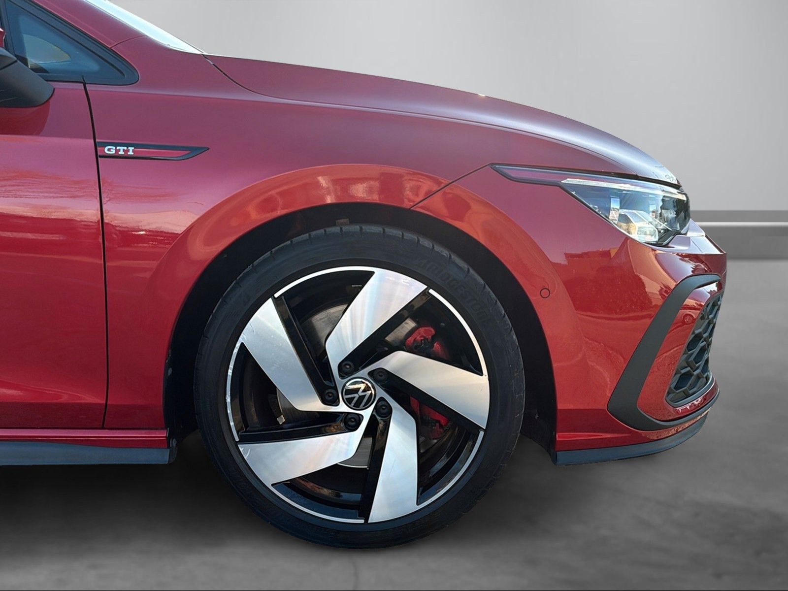 Volkswagen Golf VIII Lim. GTI Matrix | DCC | Pano | Harman