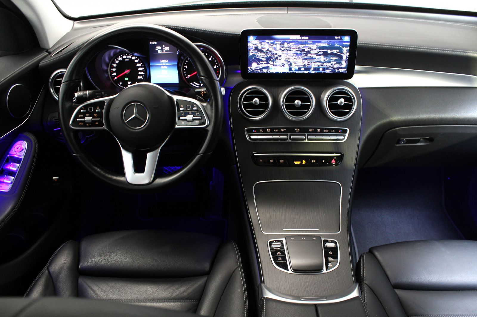 Mercedes-Benz GLC 300de 4Matic AMG LINE - Samsaru's Car Outlet