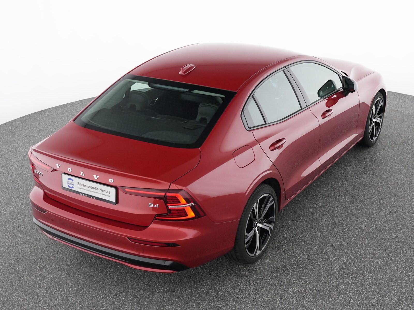Volvo S60 B4 Benzin Plus Dark 19"+VOLL-LED+ACC+WSS-HZG