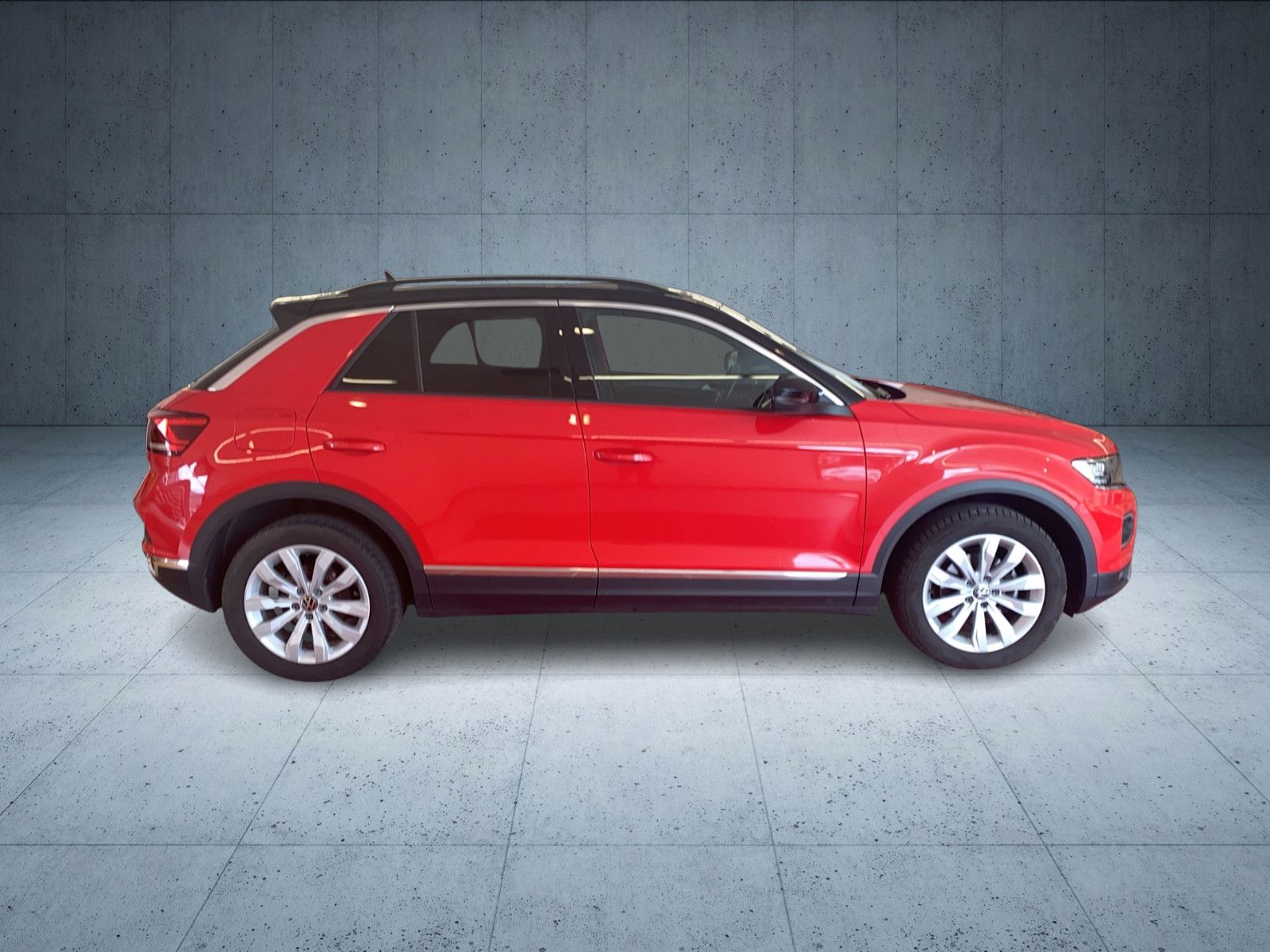 Volkswagen T-Roc Sport - Samsaru's Car Outlet