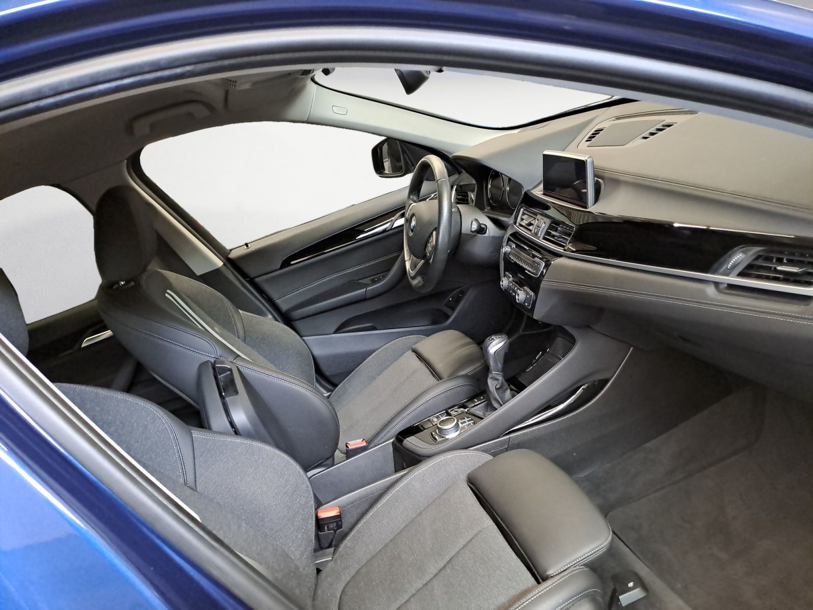 BMW X1 xDrive25e Sport Line Steptronic - Samsaru's Car Outlet