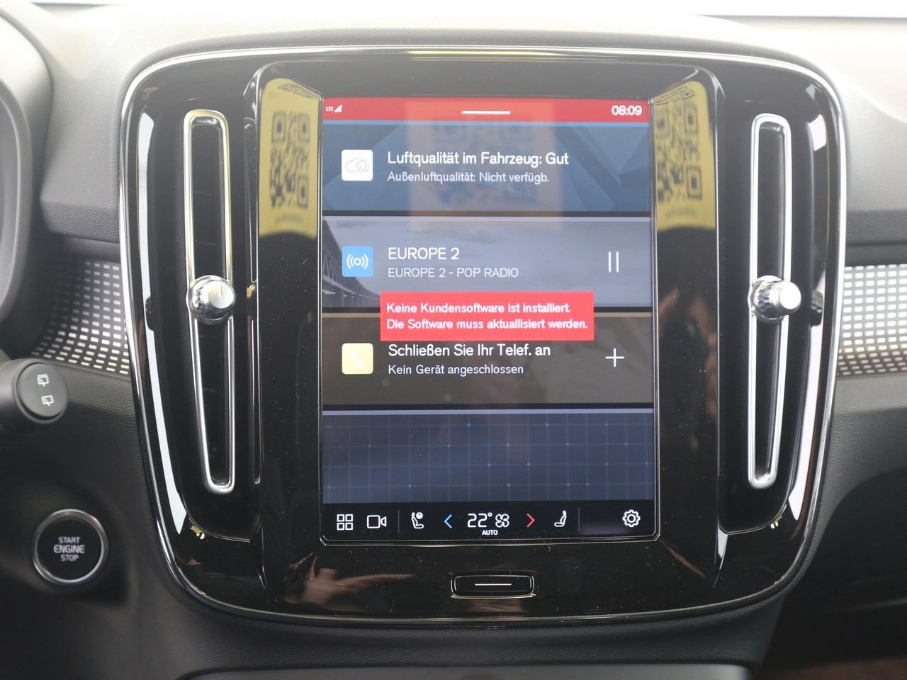 Volvo XC40 B4 Ultra Dark - Samsaru's Car Outlet