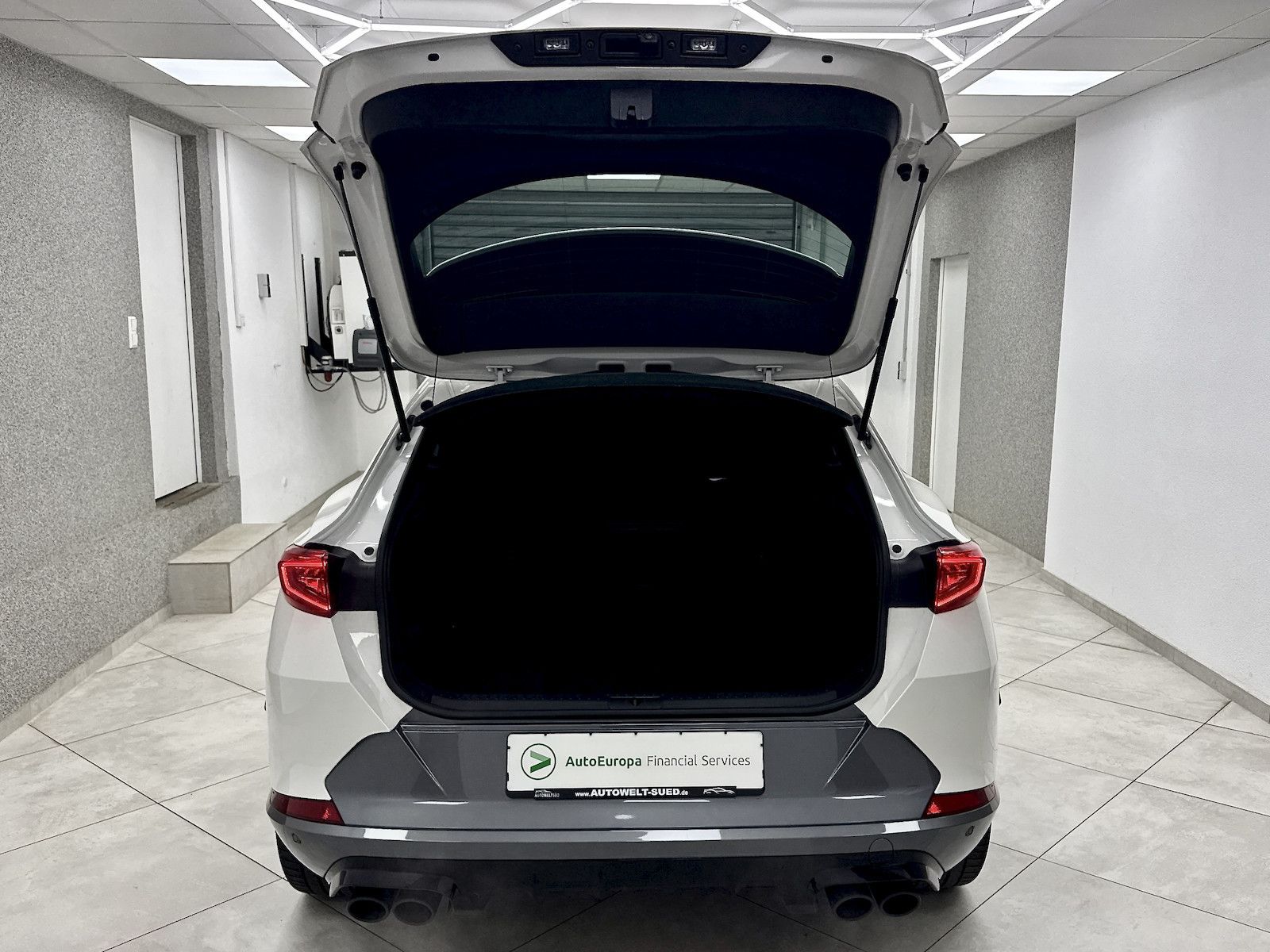 Cupra Formentor VZ 2.0 TSI 4Drive ACC DCC AHK Rcam Nav