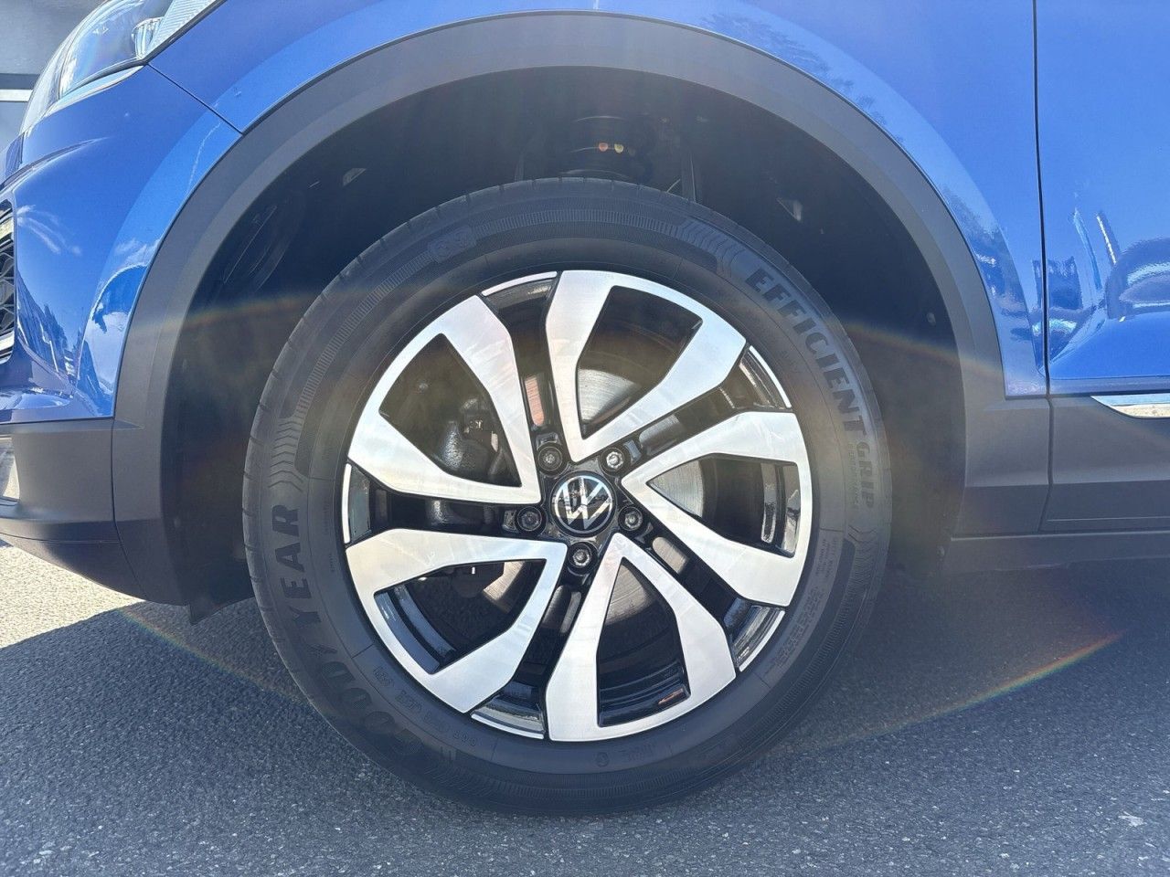 Volkswagen T-Roc 1.5 TSI Active - Samsaru's Car Outlet