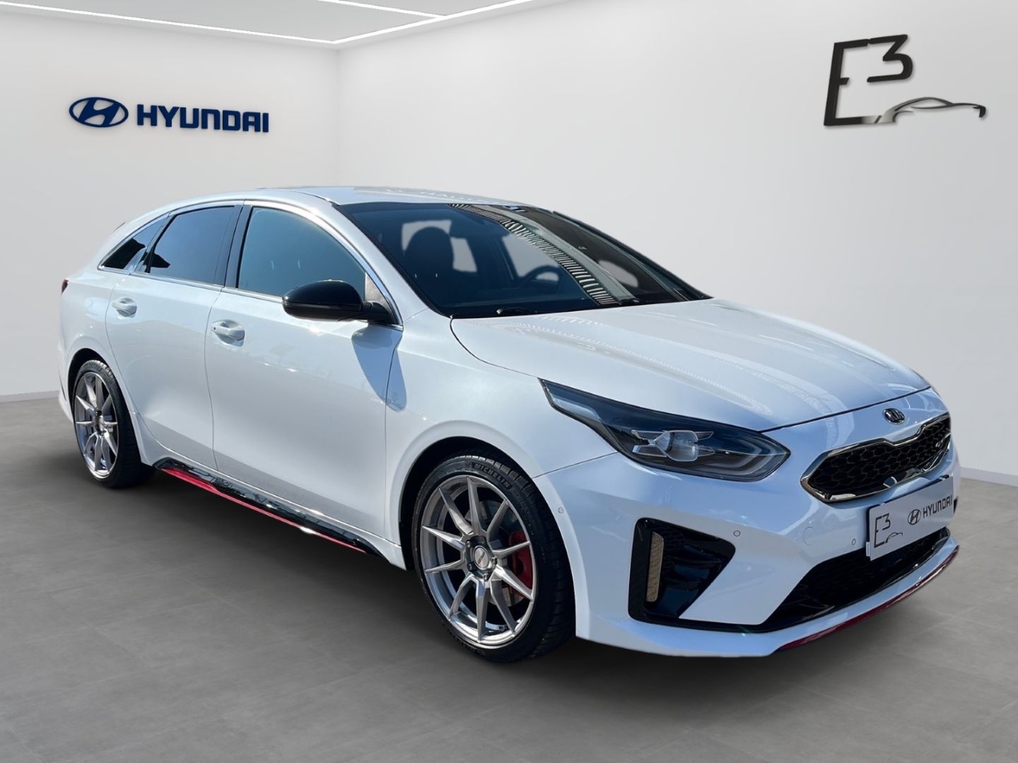 Kia ProCeed 1.6 Turbo GT - Samsaru's Car Outlet