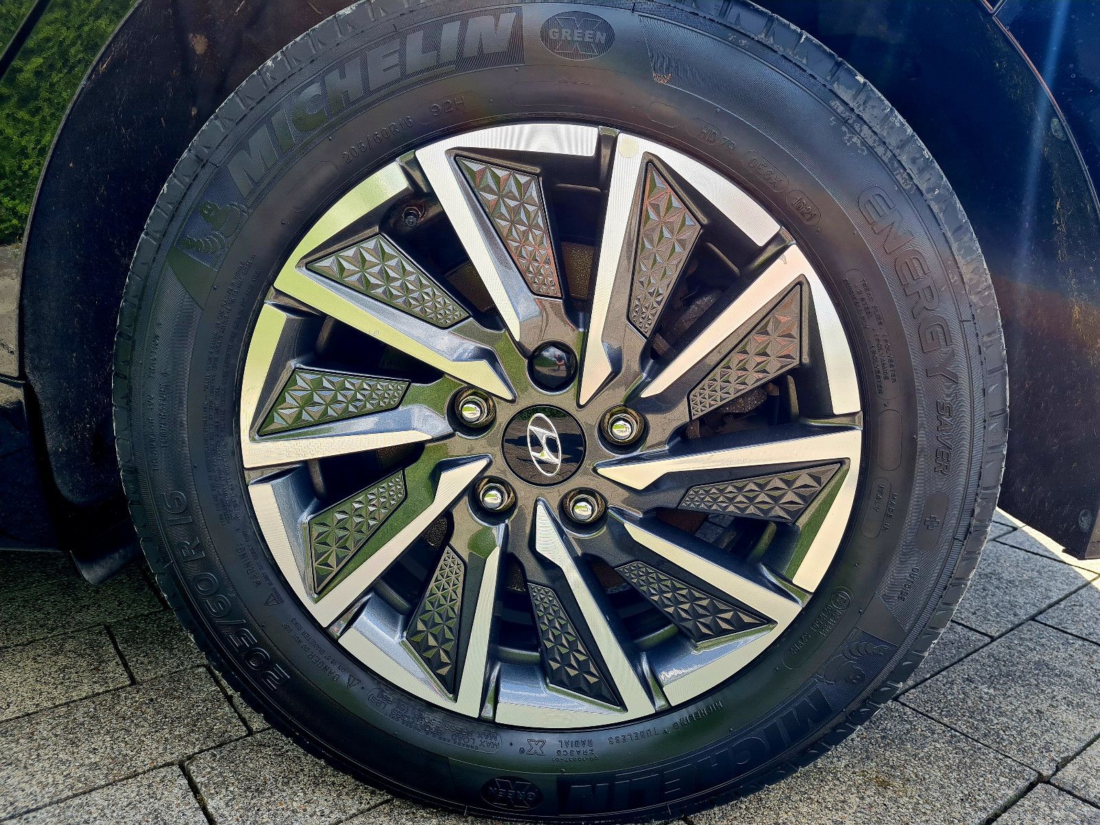 Hyundai IONIQ Elektro - Samsaru's Car Outlet