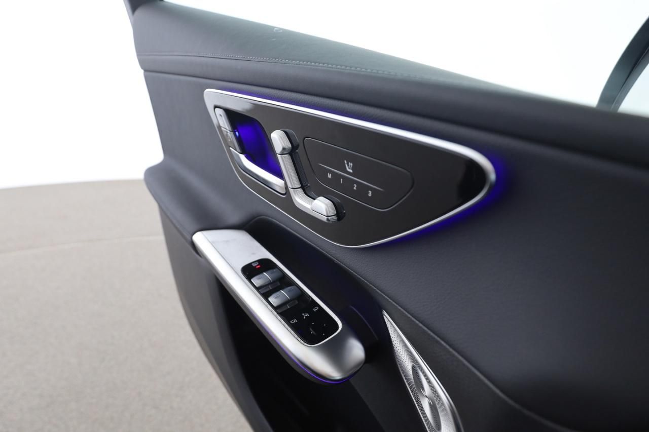 Mercedes-Benz GLC 220 d 4M AMG Digital Light Night Burmester