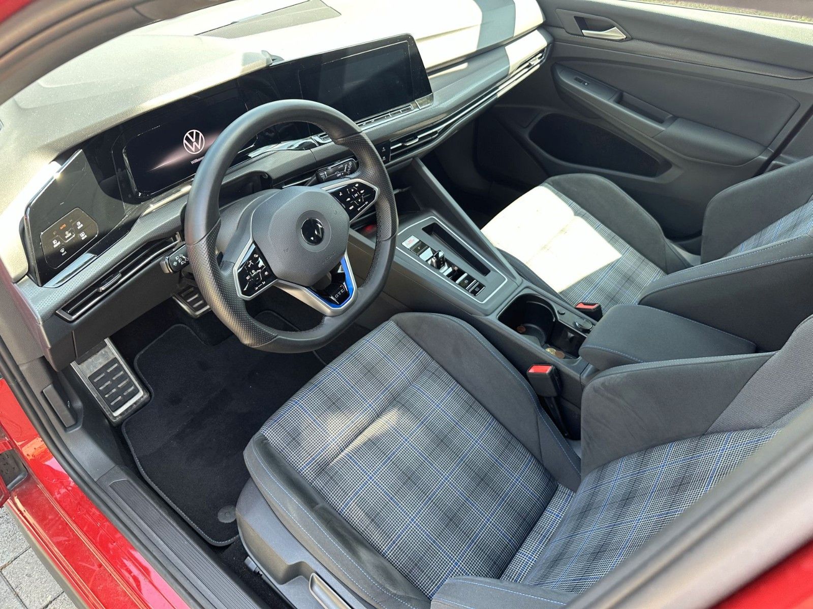 Volkswagen Golf VIII 1.4 GTE eHybrid - Samsaru's Car Outlet