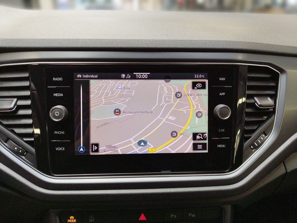 Volkswagen T-Roc 1.5 TSI R-Line - Samsaru's Car Outlet