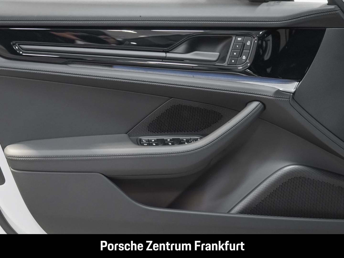 Porsche Panamera 4 E-Hybrid HA-Lenkung Active-Ride BOSE
