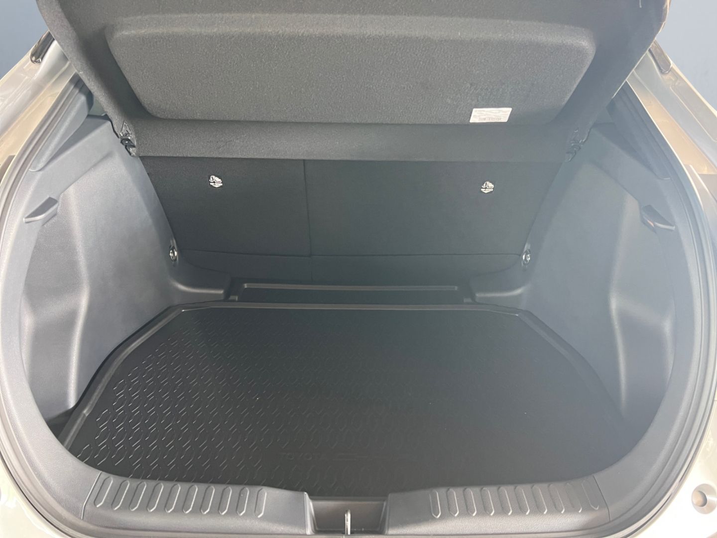 Toyota C-HR 1.8 Hybrid Team D *LED*el. Heck*ACC*CAM*SHZ