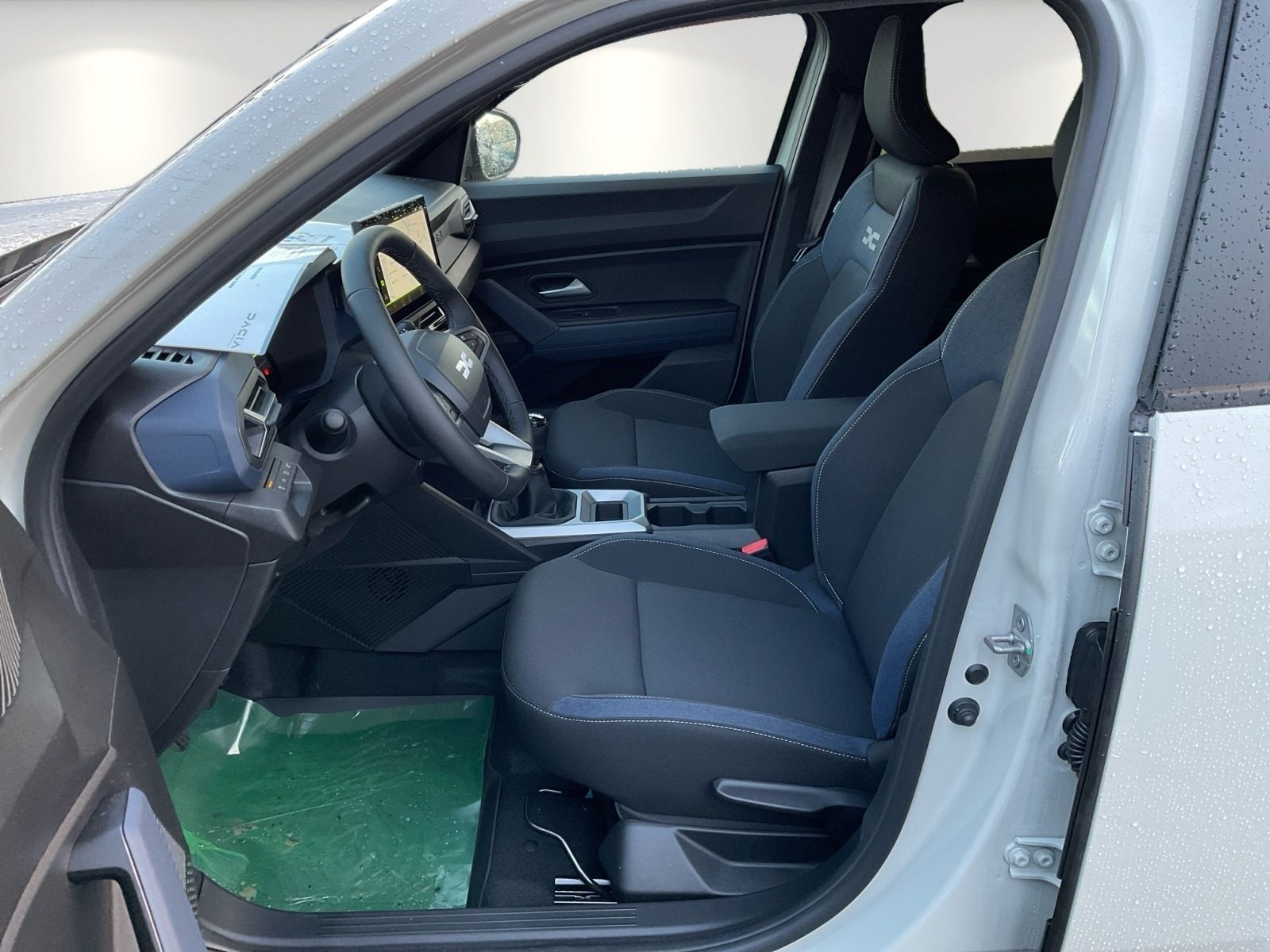 Dacia Duster Journey TCe 130 - Samsaru's Car Outlet