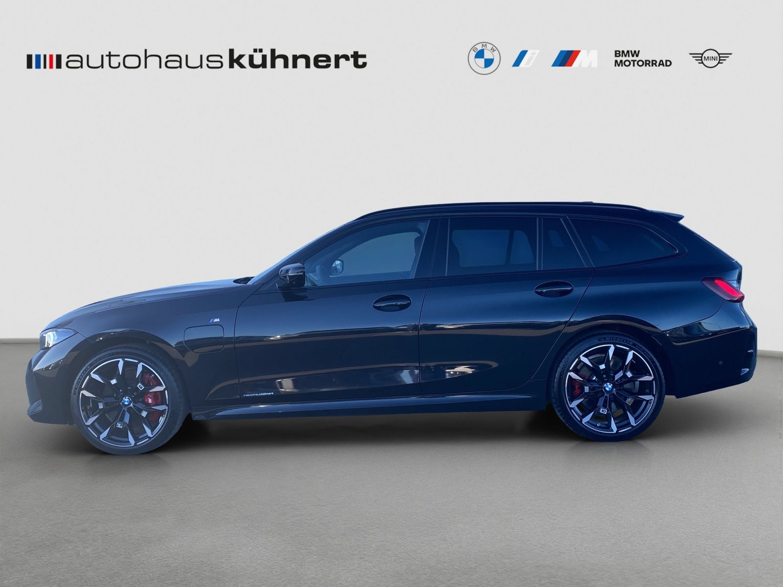 BMW 330e Touring xDrive ///M-Sport PRO ACC PanoSD 36