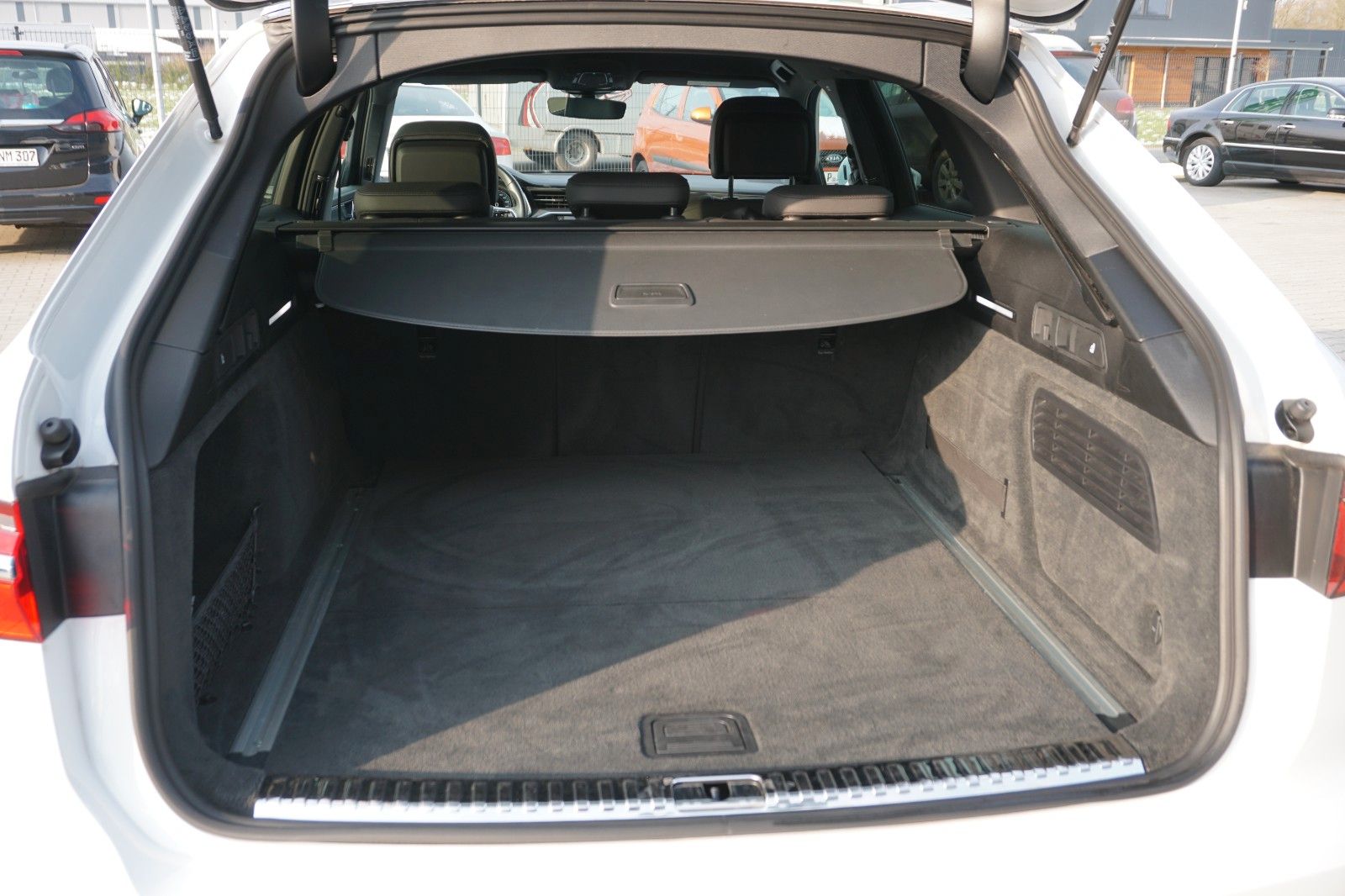 Audi A6 Avant 40 TDI Sport - Samsaru's Car Outlet