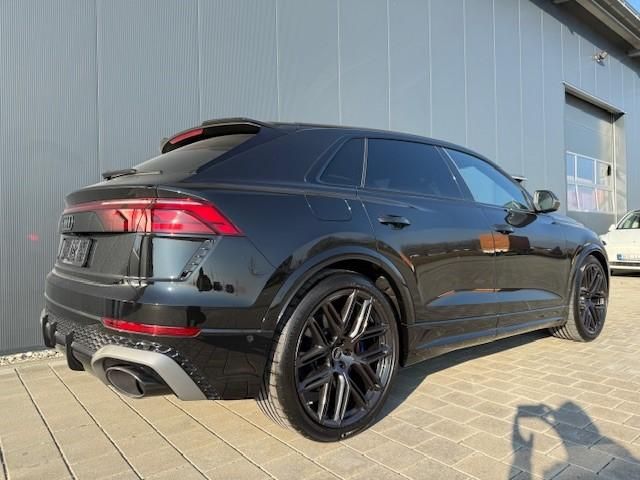 Audi RSQ8 performance #25 #RS Design blau #305 km/h
