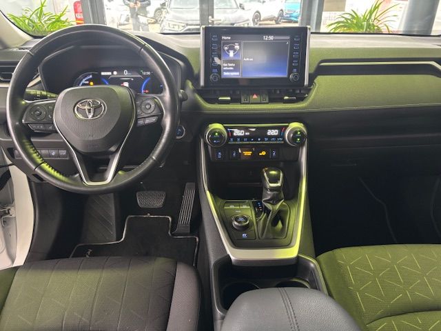 Toyota RAV 4 2.5 4x4 Hybrid Team Deutschland