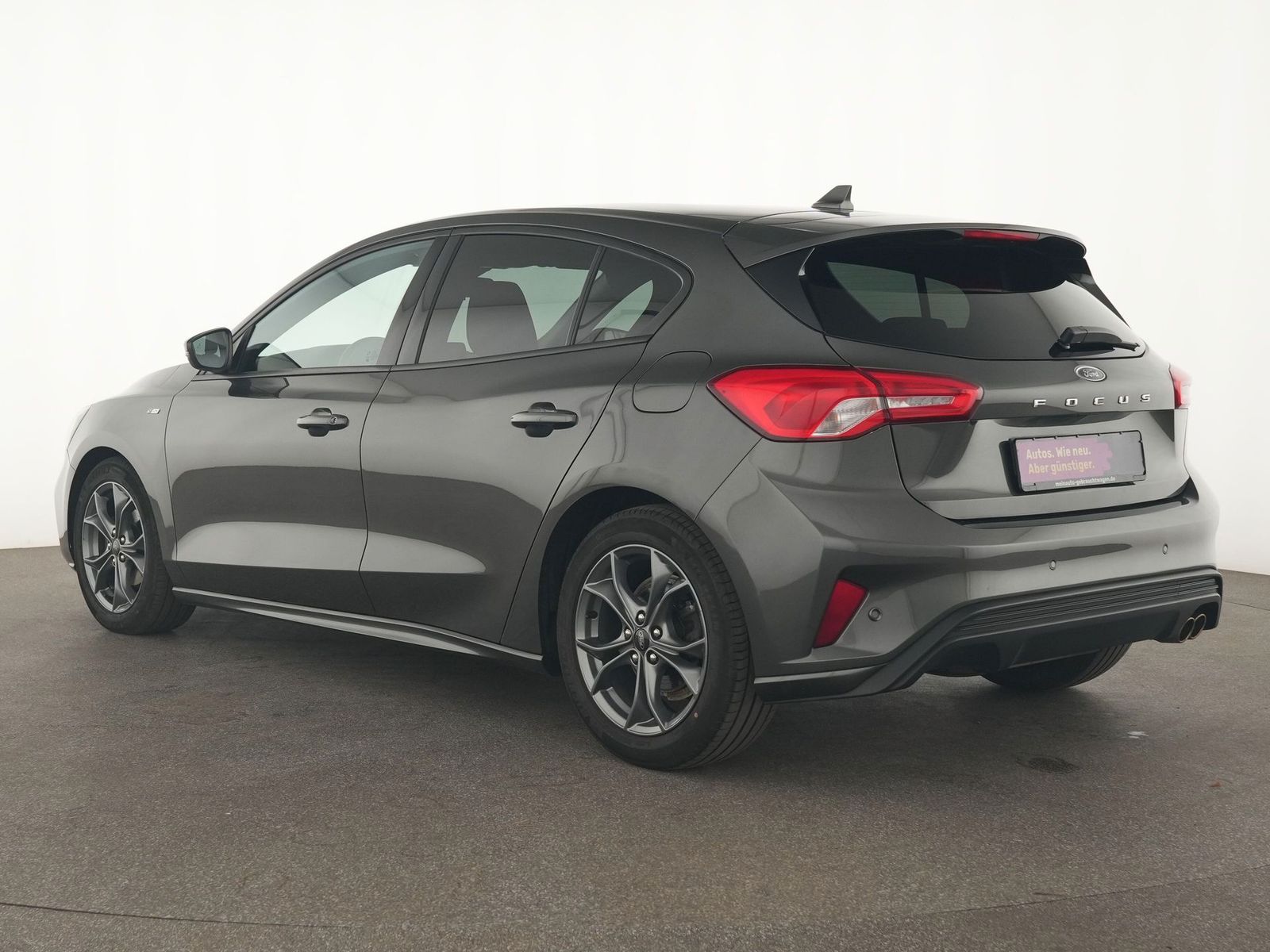Ford Focus ST-Line - Samsaru's Car Outlet