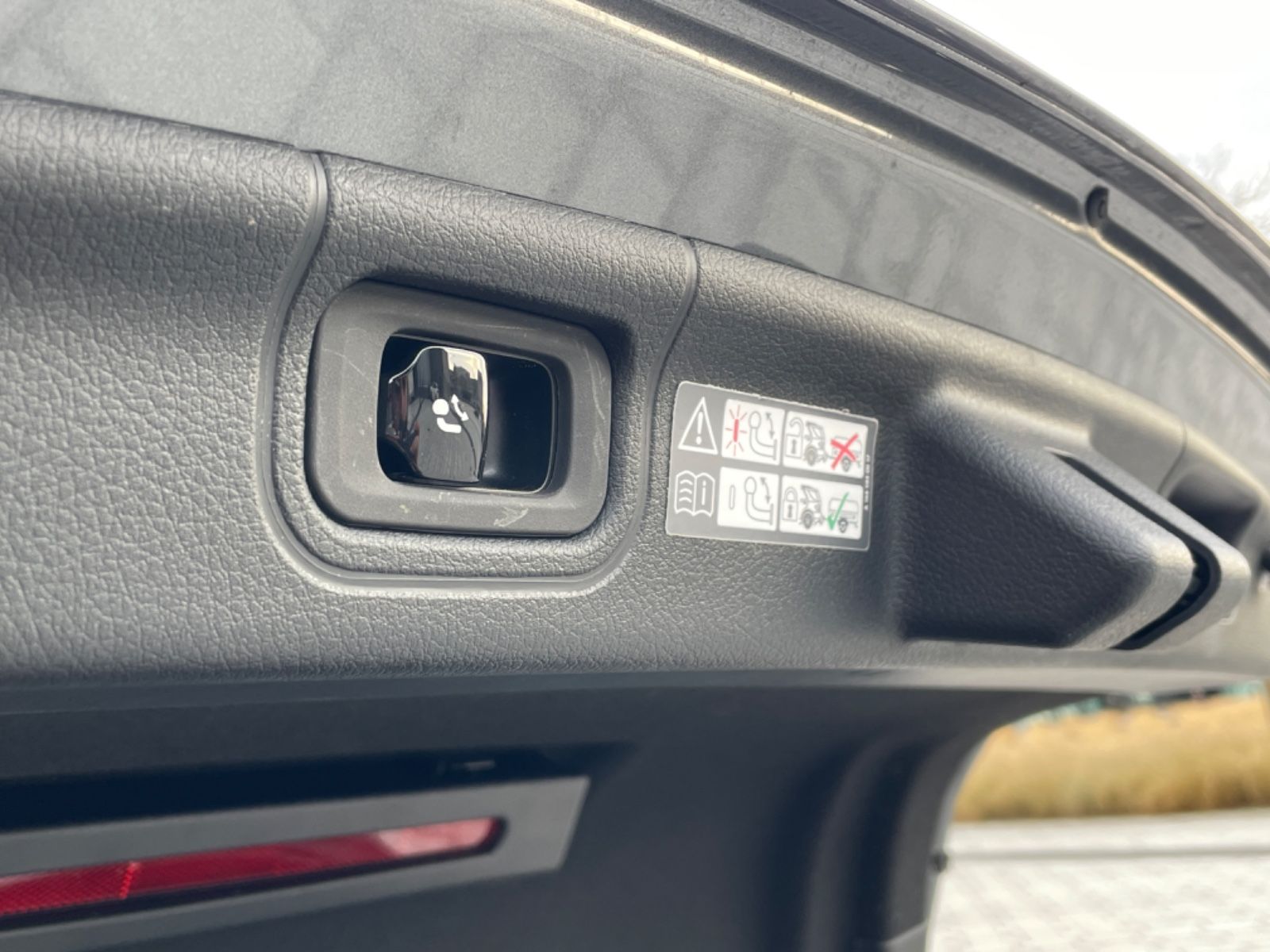 Mercedes-Benz C 220d - Samsaru's Car Outlet