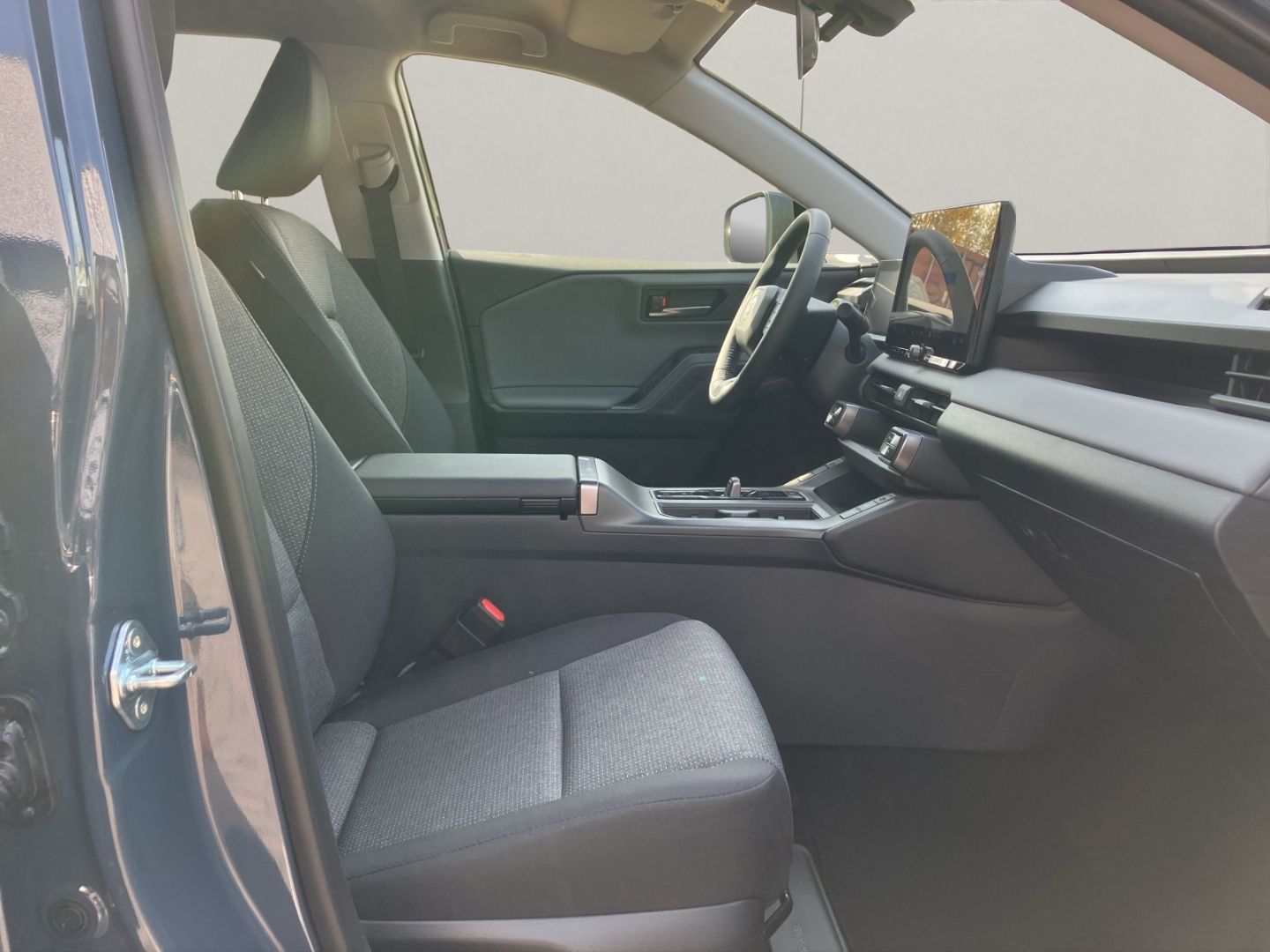 Toyota RAV 4 TEAMPLAYER+AWD+KAMERA+CARPLAY+2026+AKTION