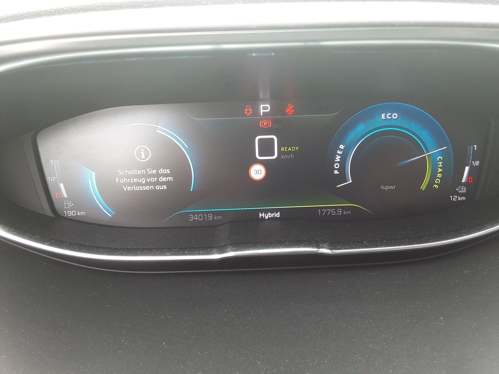 Peugeot 3008 Hybrid 225 (Plug-In) e-EAT8 Allure Navi PDC