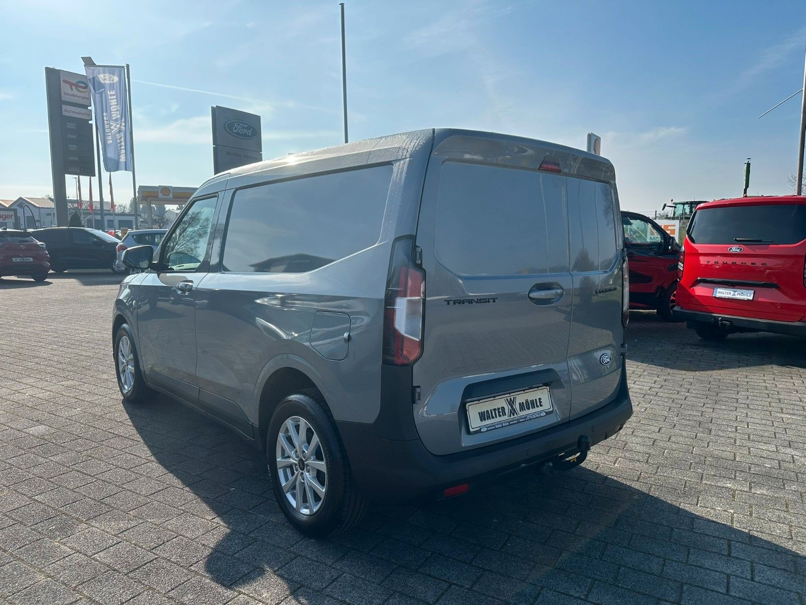 Ford Transit Courier Limited Aut. *AHK/ Navi/ Kamera*