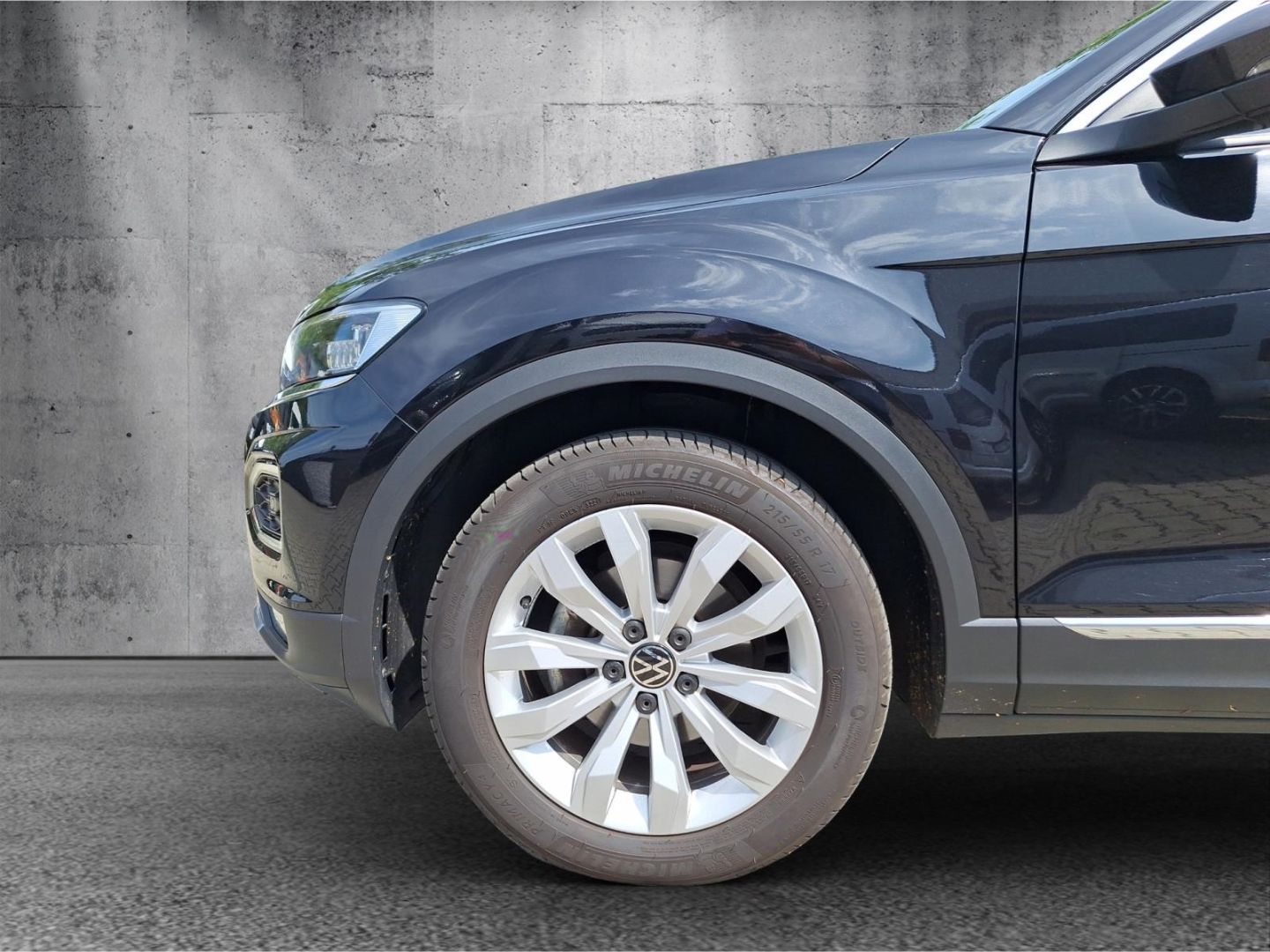 Volkswagen T-Roc 1.5 TSI EU6d Sport - Samsaru's Car Outlet