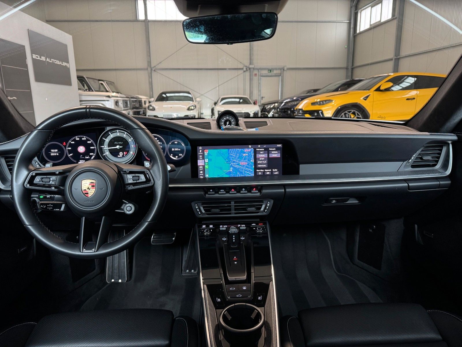 Porsche 992 Turbo - Samsaru's Car Outlet