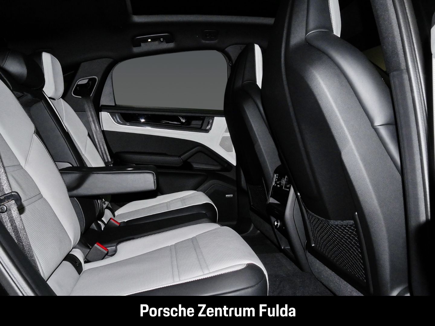 Porsche Cayenne E-Hybrid Coupe BOSE Panoramadach LED