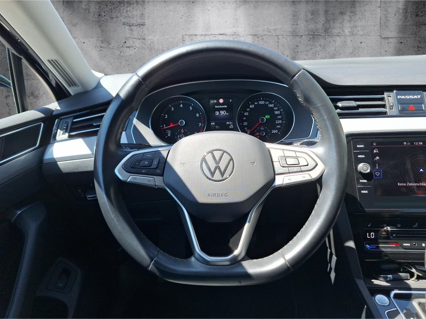 Volkswagen Passat 2.0 TSI BMT Business - Samsaru's Car Outlet